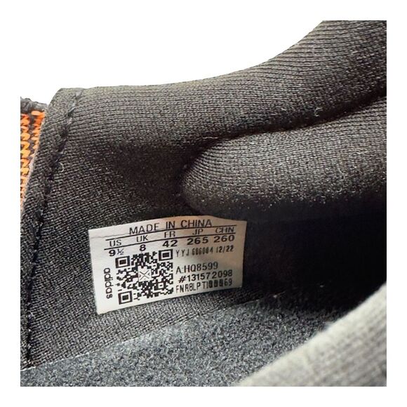 NIB Adidas Womens 9.5 Ultraboost Light Shoes Black/White Tint/Beam Pink HQ8599 - Picture 12 of 12